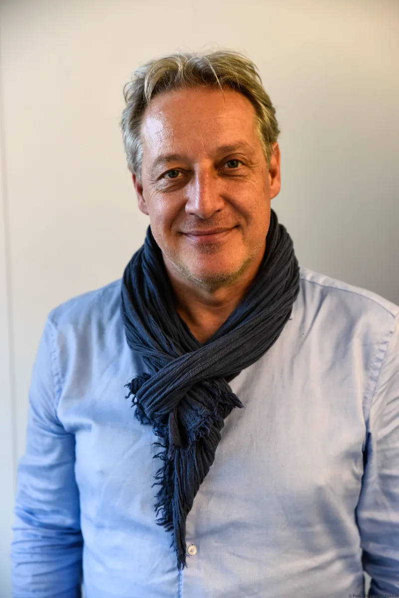 Portrait de Stefan Rudy, architecte à Neuchâtel