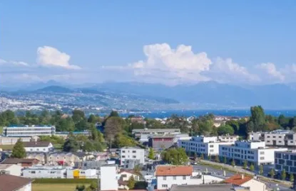 Les Jardins de la Venoge, Saint-Sulpice — Le site, le Léman et les Alpes en arrière-plan